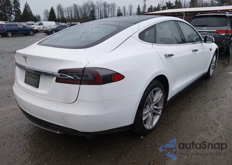 2014 Tesla Model S P85 из США, поврежденный, VIN 5YJSA1H15EFP40094